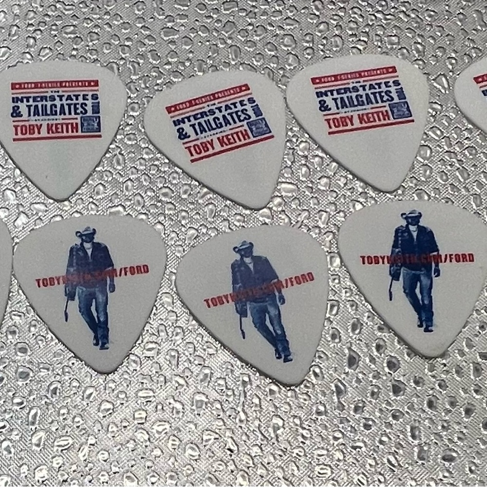 Lot of 10 interstates & tailgate Toby Keith guitar picks